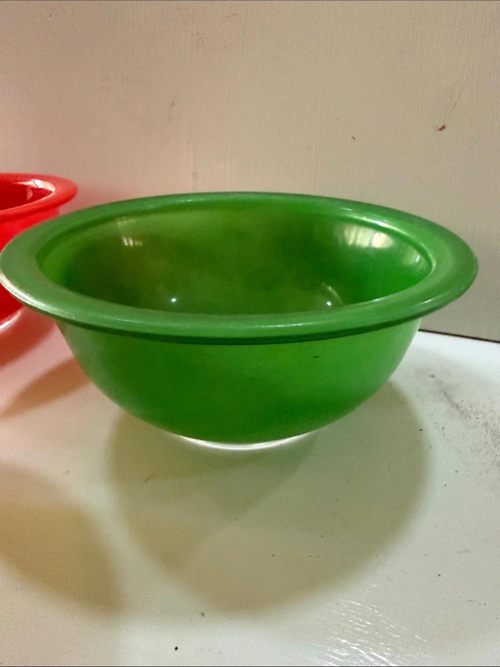 PYREX 3 Total 7” Diameter 3” High Red, Green & Cream Mixing Bowls Set
